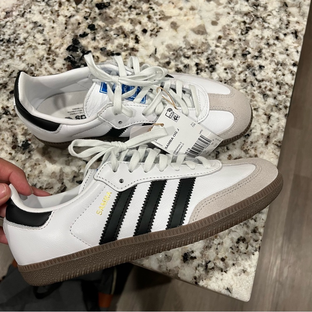 Adidas Sambas size 5.5 Women NEW